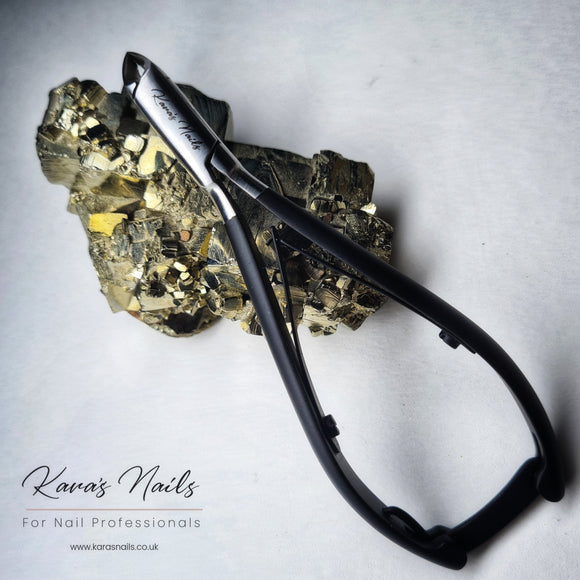 The Pyrite Cuticle Nippers Closed Clasp